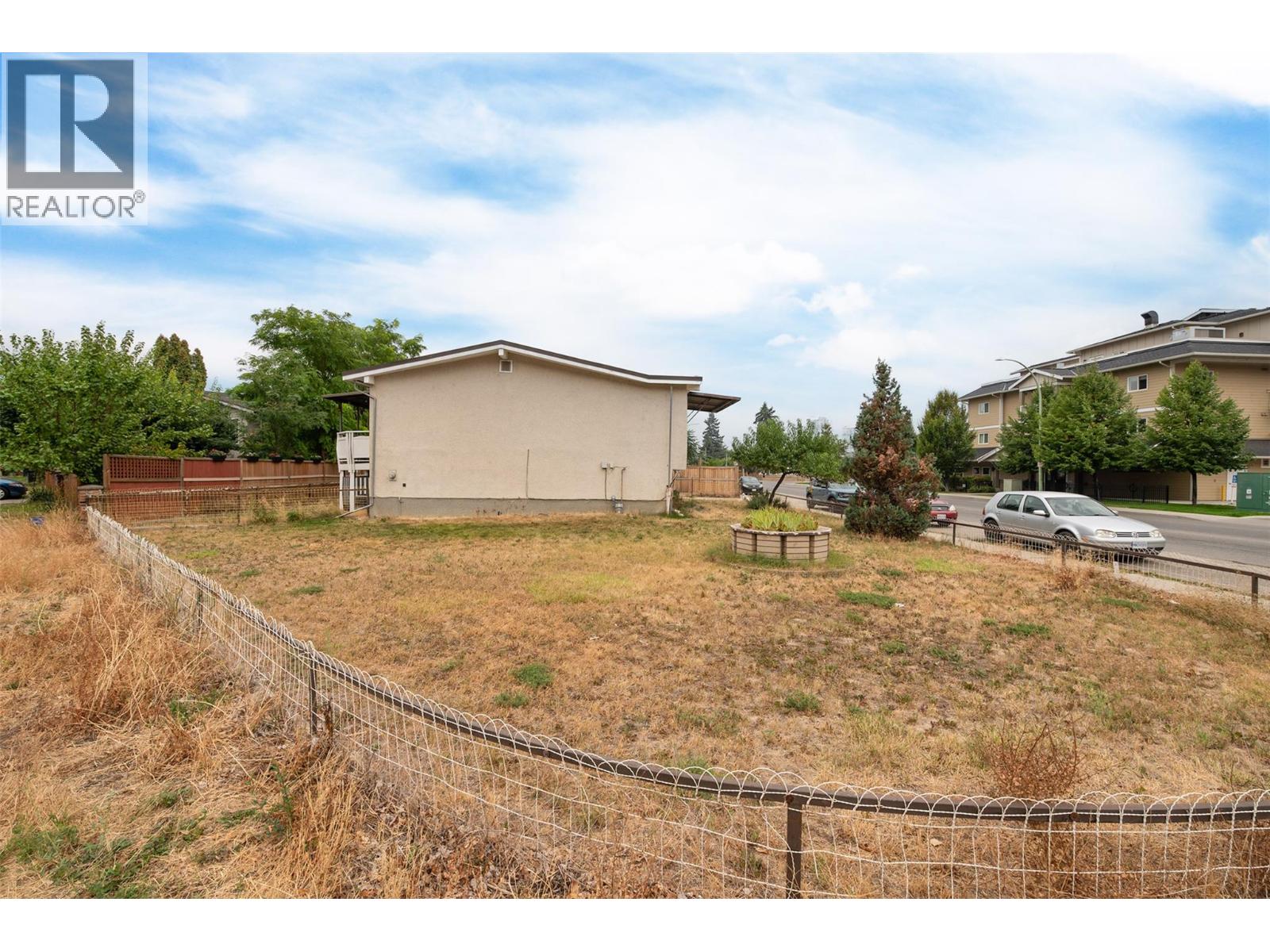 651 Richter Street, Kelowna, British Columbia  V1Y 2J6 - Photo 33 - 10399090