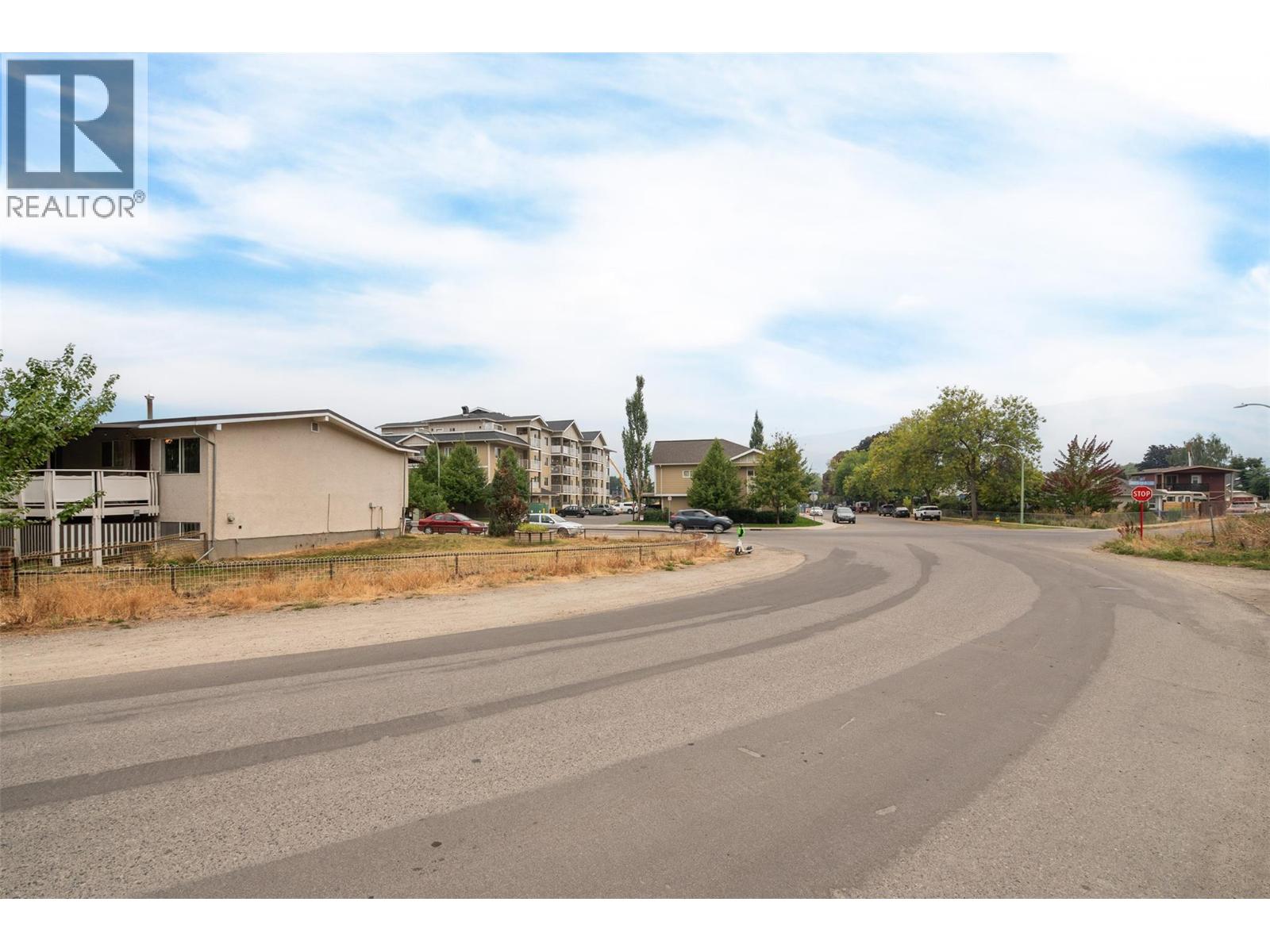 651 Richter Street, Kelowna, British Columbia  V1Y 2J6 - Photo 35 - 10399090