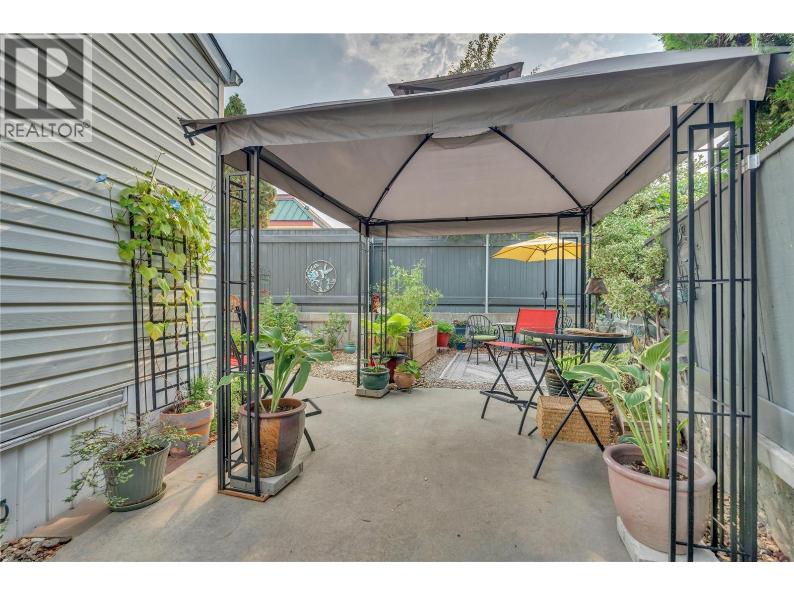 999 Burnaby Avenue Unit# 54, Penticton, British Columbia  V2A 1G7 - Photo 2 - 10399215