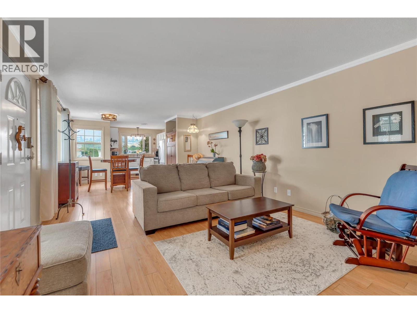 999 Burnaby Avenue Unit# 54, Penticton, British Columbia  V2A 1G7 - Photo 4 - 10399215