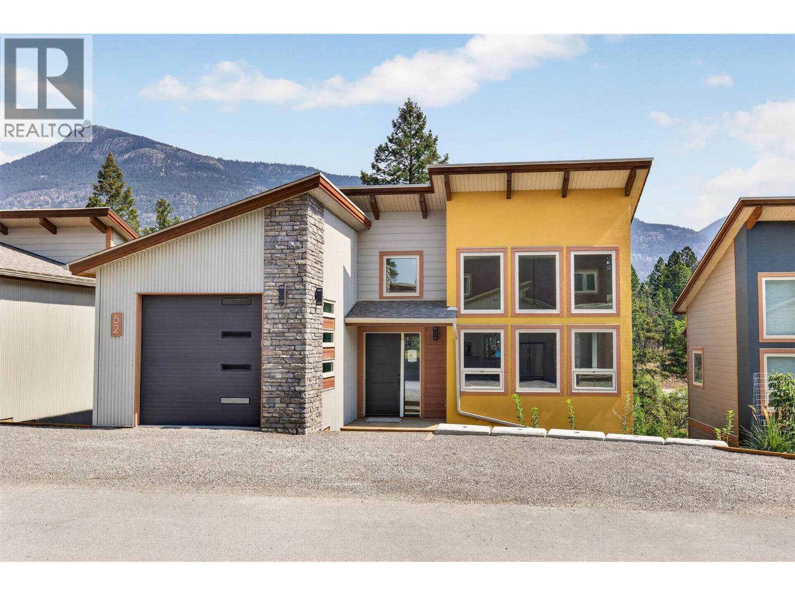 4926 Timber Ridge Road Unit# 52, Windermere, British Columbia  V0A 1K3 - Photo 1 - 10399189