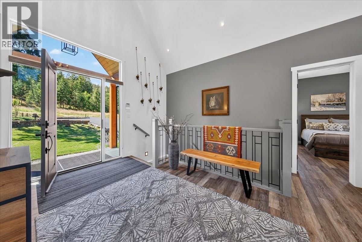 6021 Rose Terrace, Fairmont Hot Springs, British Columbia  V0B 1L2 - Photo 5 - 10398996