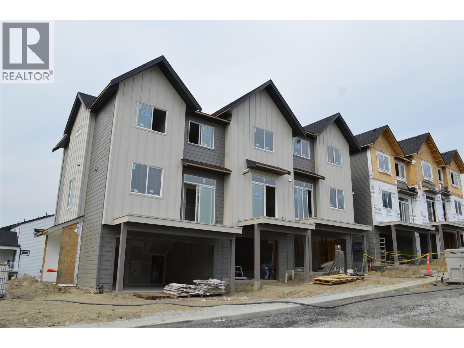 7110 Bates Road Unit# 27, Vernon, British Columbia  V1B 3P2 - Photo 3 - 10399120