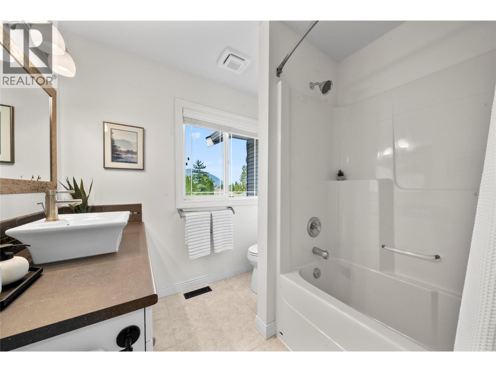 710 17 Street Se, Salmon Arm, British Columbia  V1E 1W2 - Photo 47 - 10397414