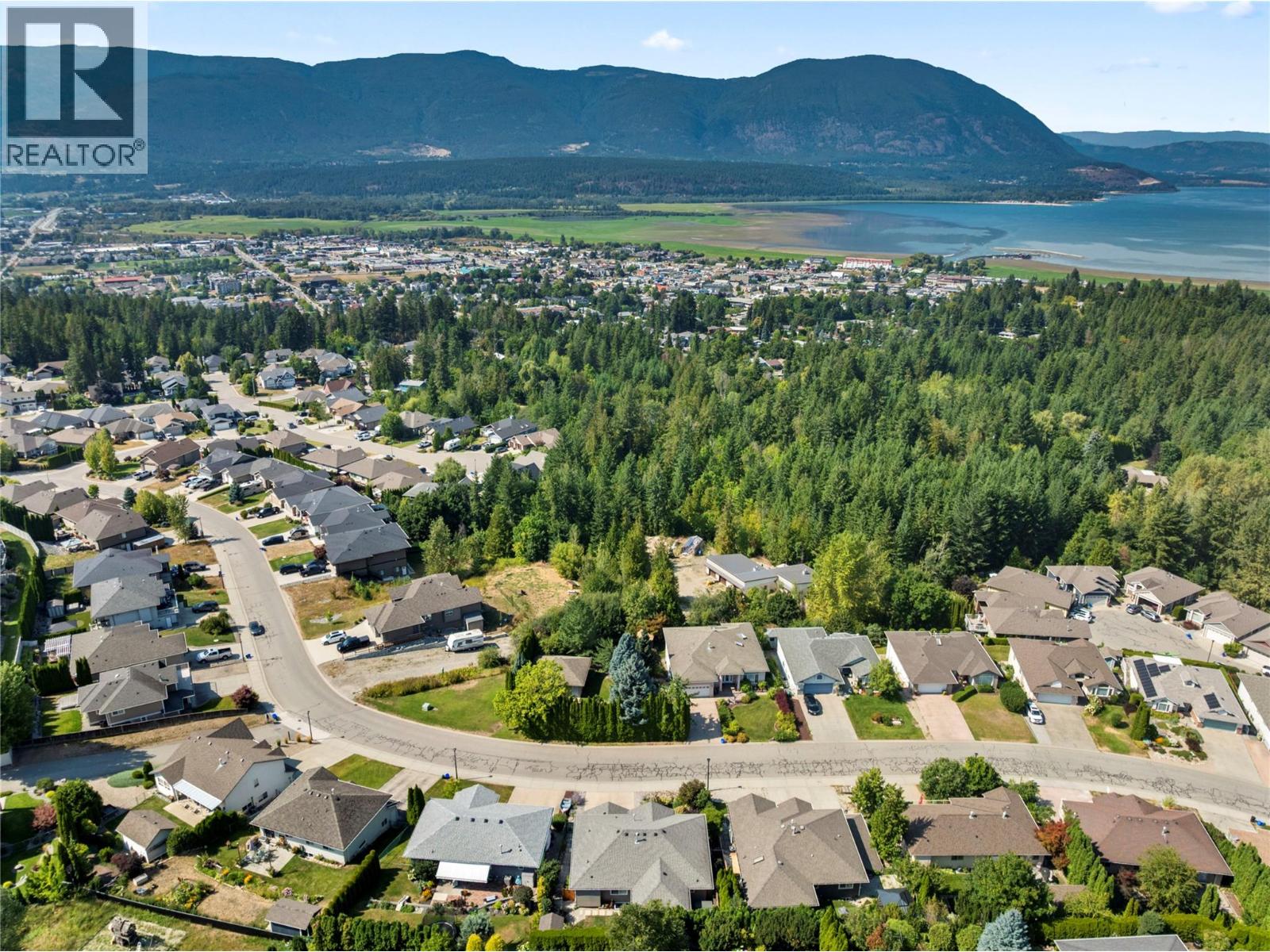 710 17 Street Se, Salmon Arm, British Columbia  V1E 1W2 - Photo 70 - 10397414