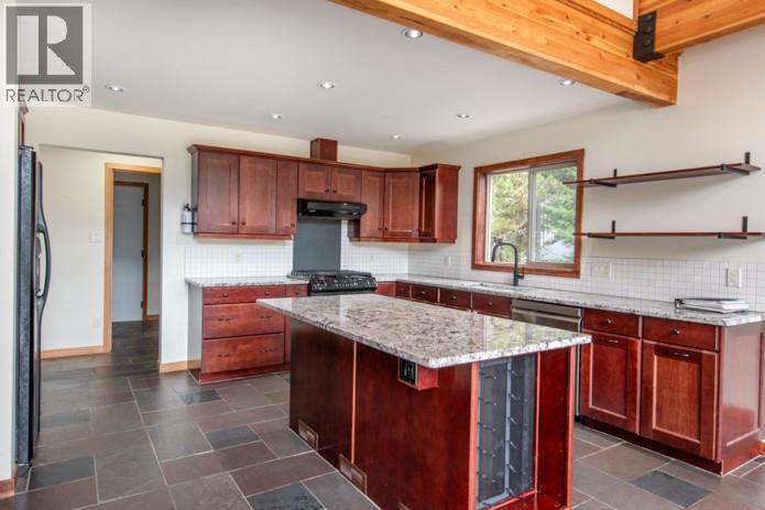 1445 Granite Drive, Golden, British Columbia  V0A 1H3 - Photo 8 - 10399292