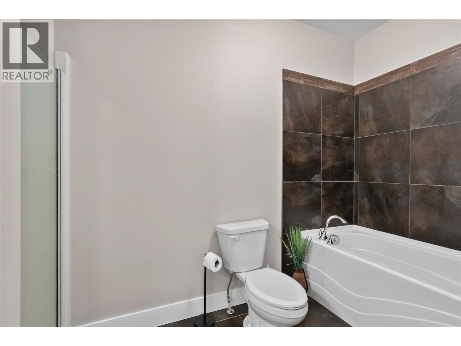 460 Azure Place Unit# 27, Kamloops, British Columbia  V2E 0A9 - Photo 21 - 10398992