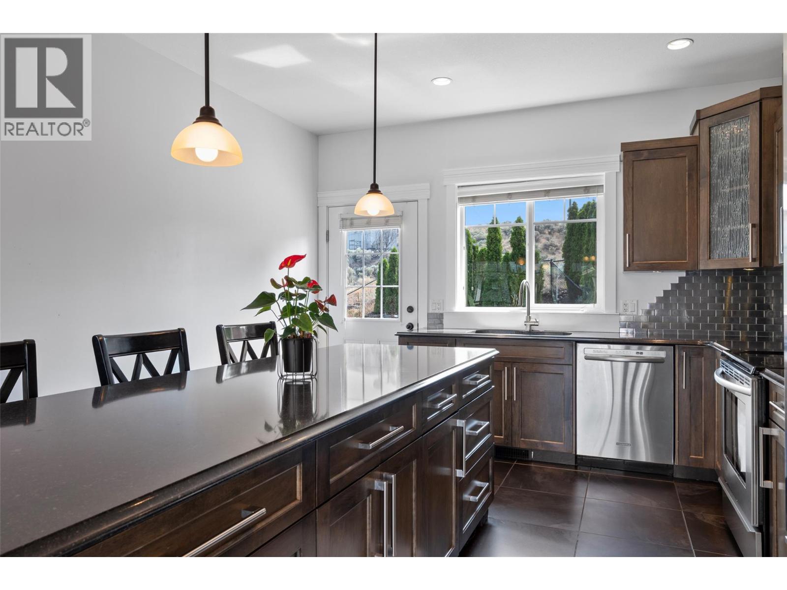 460 Azure Place Unit# 27, Kamloops, British Columbia  V2E 0A9 - Photo 9 - 10398992
