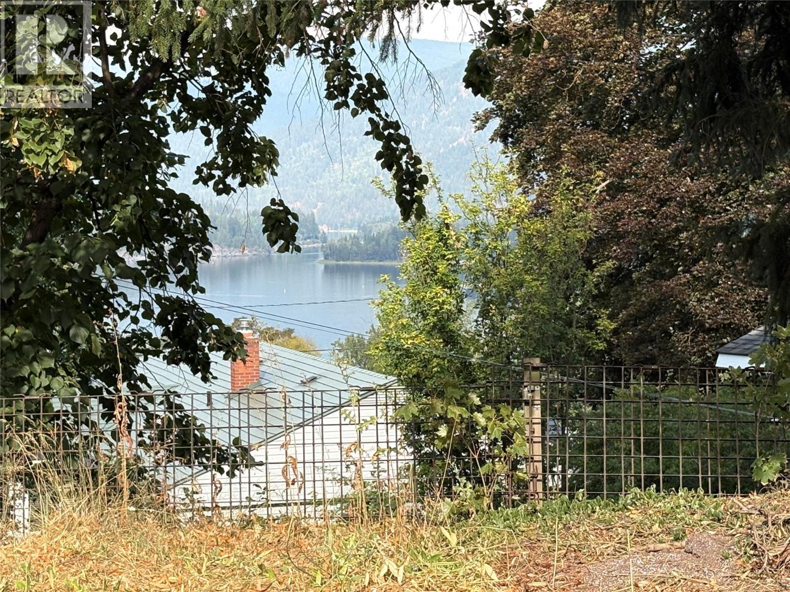 1104 Mcquarrie Avenue, Nelson, British Columbia  V1L 1B2 - Photo 19 - 10398323