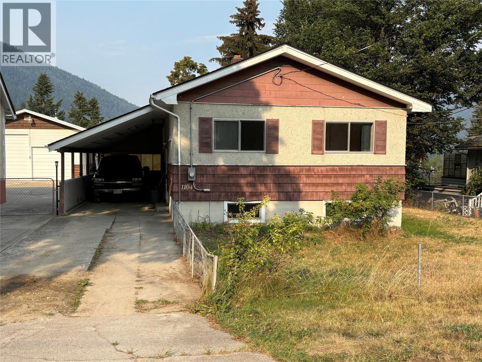 1104 Mcquarrie Avenue, Nelson, British Columbia  V1L 1B2 - Photo 2 - 10398323