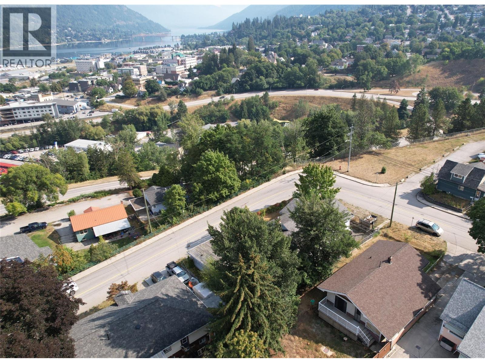 1104 Mcquarrie Avenue, Nelson, British Columbia  V1L 1B2 - Photo 4 - 10398323