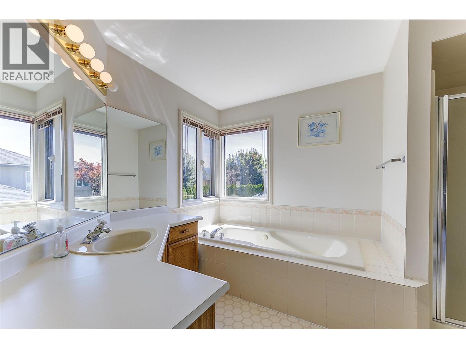 3733 Mission Springs Drive, Kelowna, British Columbia  V1W 3M1 - Photo 23 - 10399270