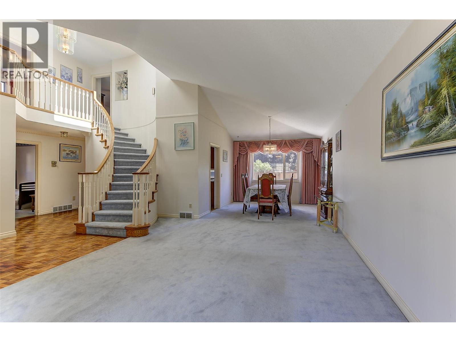3733 Mission Springs Drive, Kelowna, British Columbia  V1W 3M1 - Photo 4 - 10399270