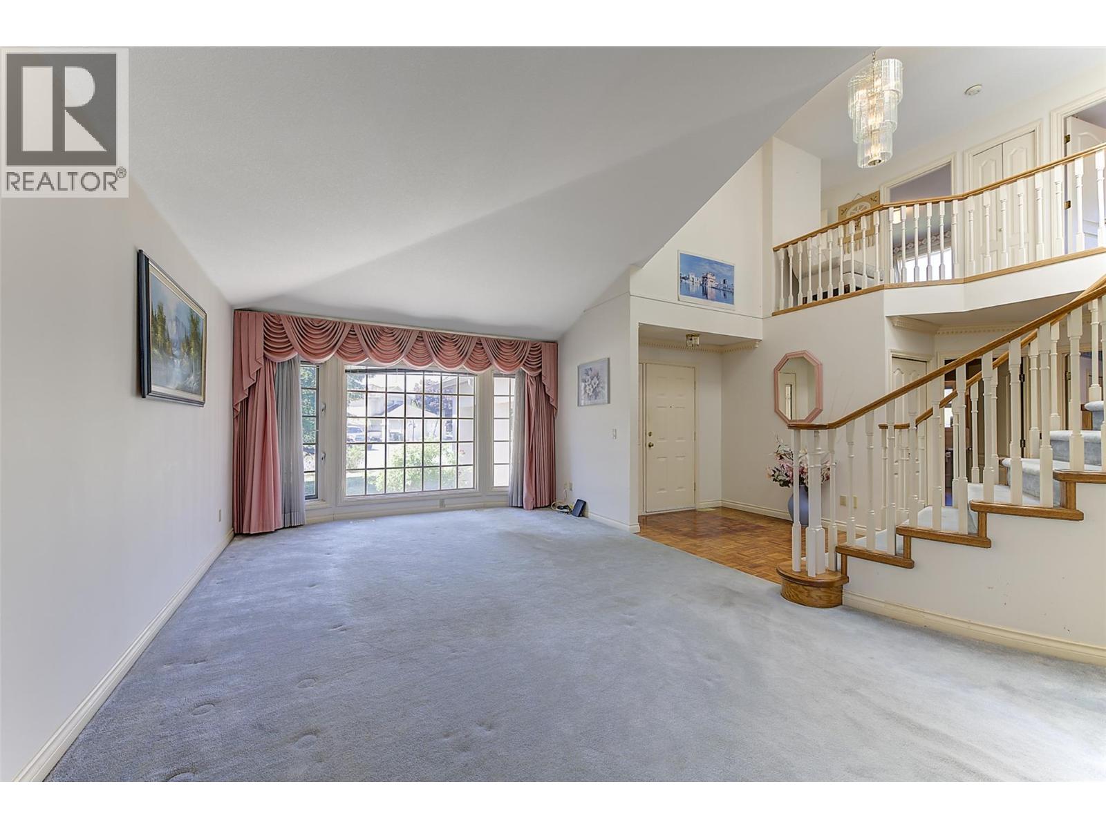 3733 Mission Springs Drive, Kelowna, British Columbia  V1W 3M1 - Photo 5 - 10399270