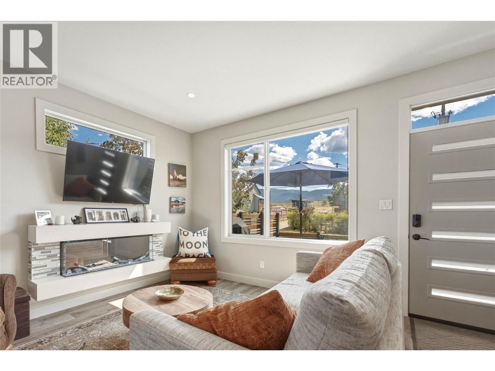 3405 16 Avenue Unit# 1, Vernon, British Columbia  V1T 1A7 - Photo 5 - 10399287