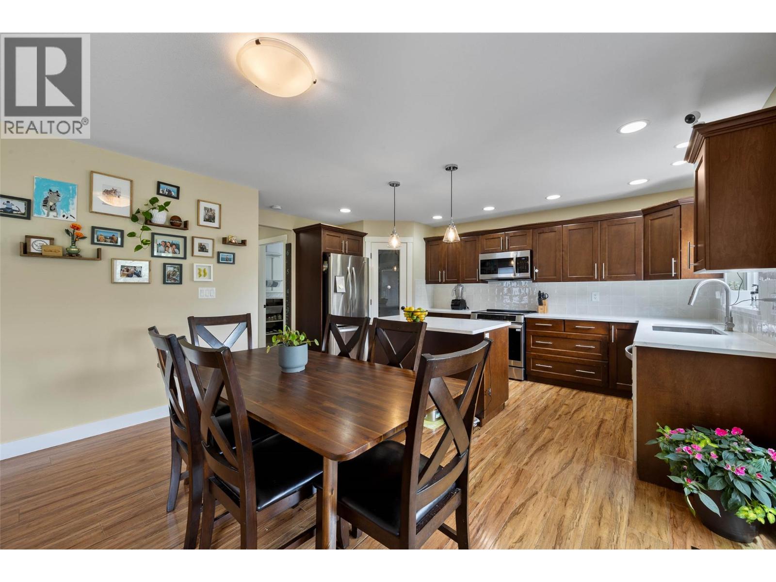 1948 Snowberry Crescent, Kamloops, British Columbia  V1S 1Z8 - Photo 12 - 10399289