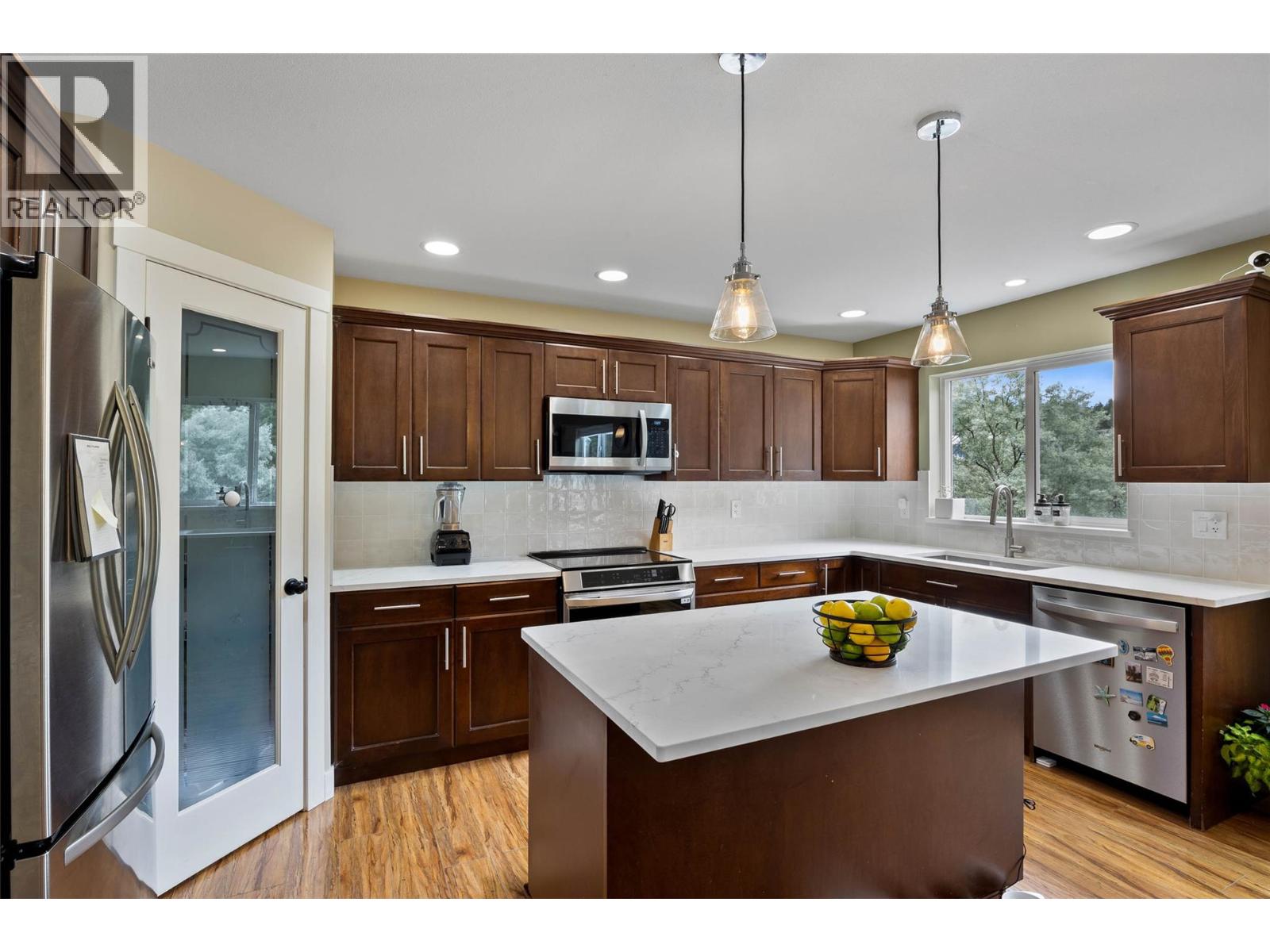 1948 Snowberry Crescent, Kamloops, British Columbia  V1S 1Z8 - Photo 13 - 10399289
