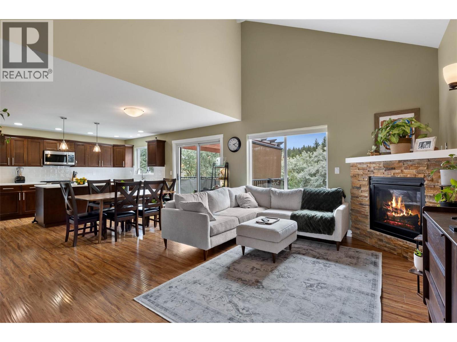 1948 Snowberry Crescent, Kamloops, British Columbia  V1S 1Z8 - Photo 5 - 10399289