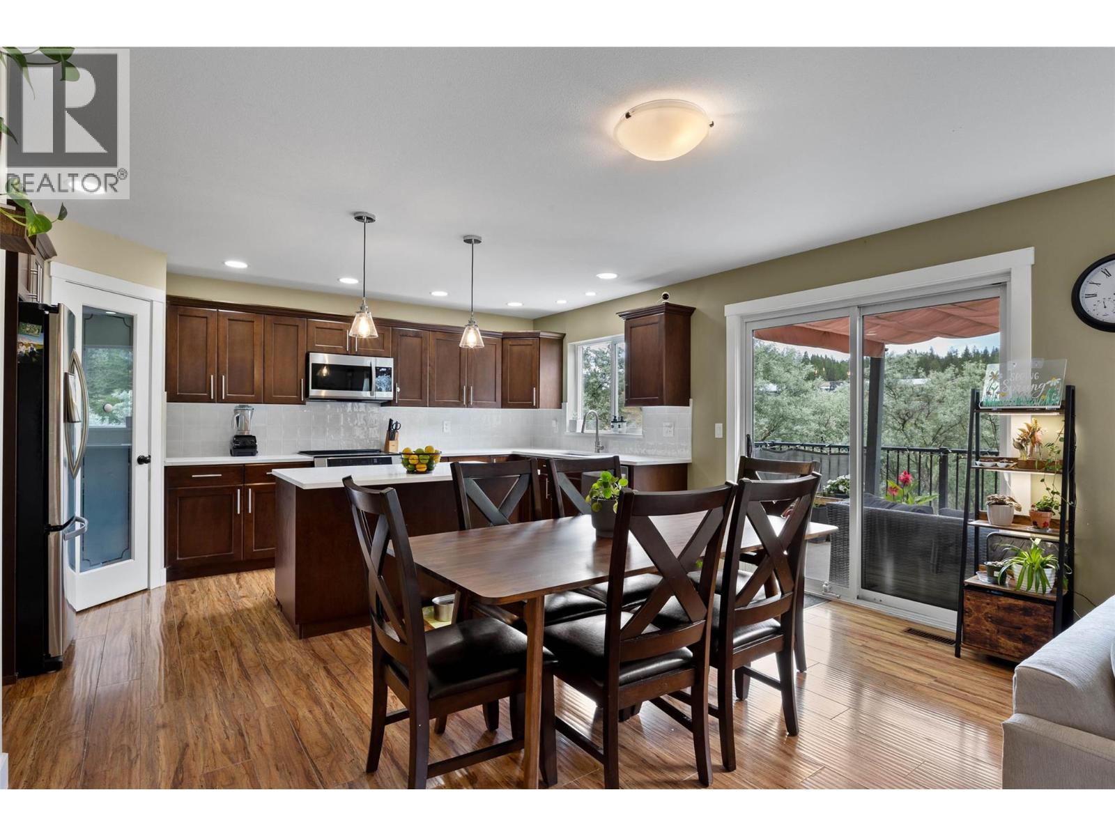 1948 Snowberry Crescent, Kamloops, British Columbia  V1S 1Z8 - Photo 8 - 10399289