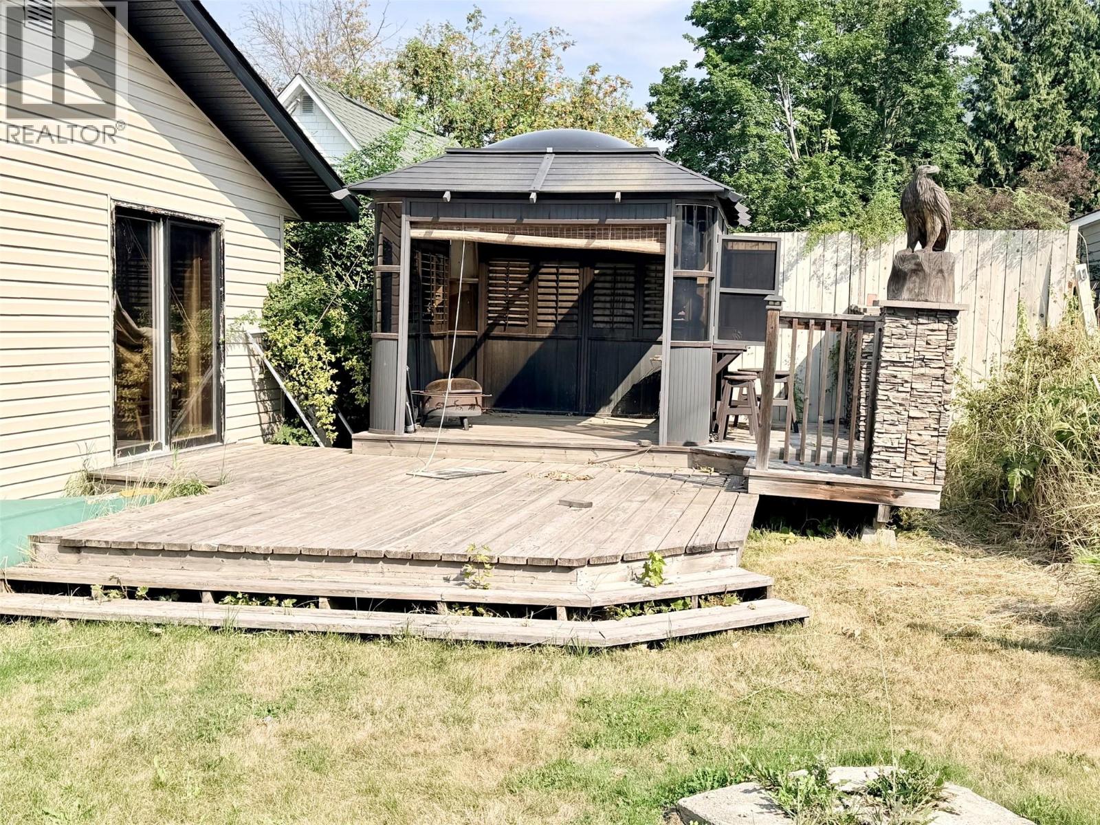 1804 Elm Street, Creston, British Columbia  V0B 1G5 - Photo 34 - 10399169