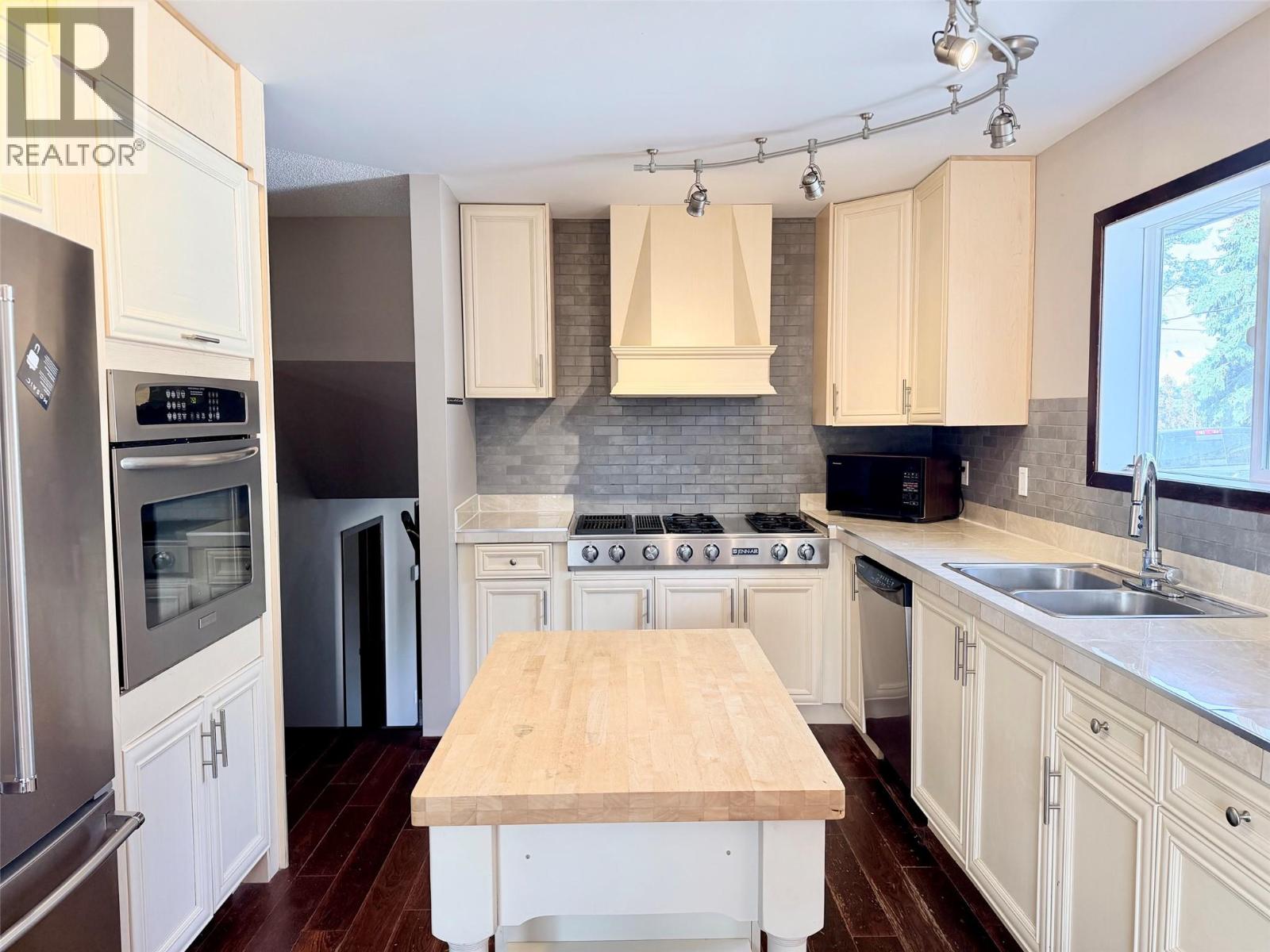 1804 Elm Street, Creston, British Columbia  V0B 1G5 - Photo 8 - 10399169