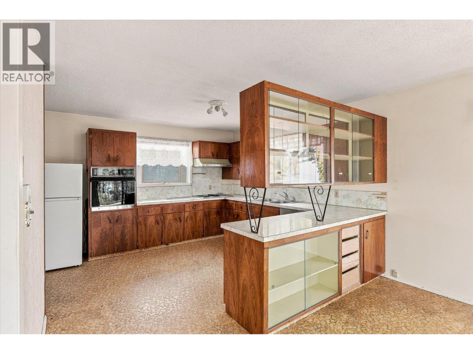 11211 Roberts Road, Lake Country, British Columbia  V4V 1L5 - Photo 11 - 10398137