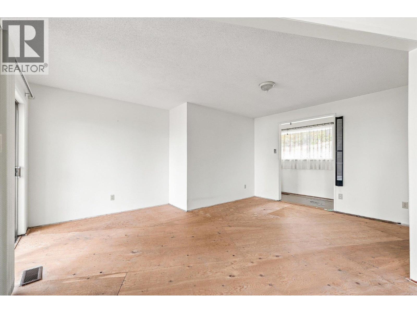 11211 Roberts Road, Lake Country, British Columbia  V4V 1L5 - Photo 21 - 10398137