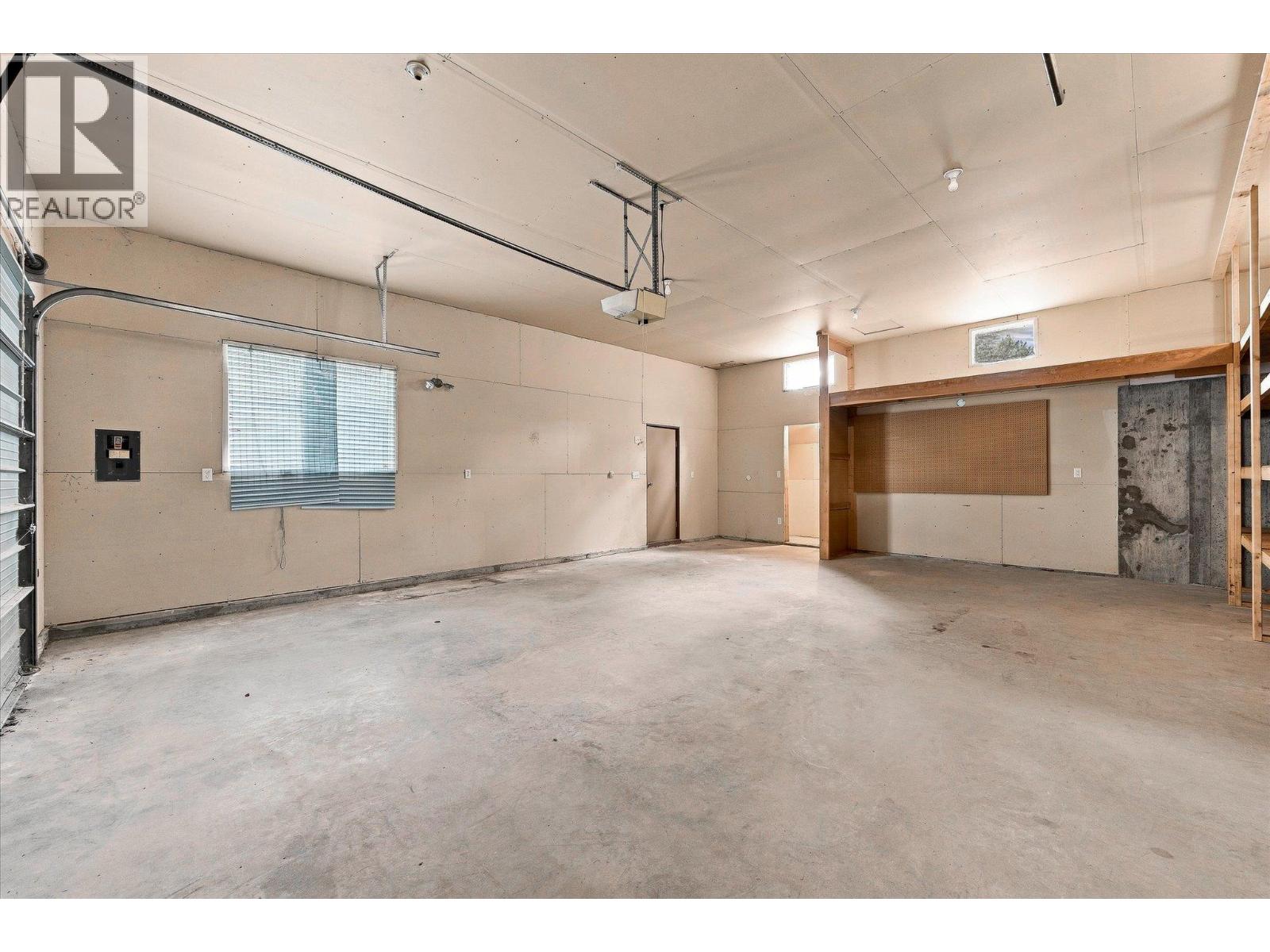 11211 Roberts Road, Lake Country, British Columbia  V4V 1L5 - Photo 43 - 10398137