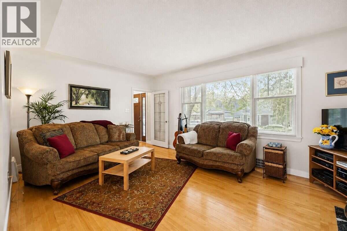 1935 Carruthers Street, Kelowna, British Columbia  V1Y 3B7 - Photo 13 - 10399303