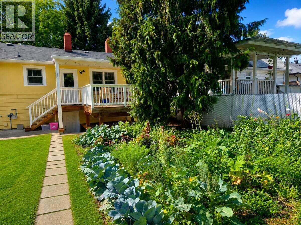 1935 Carruthers Street, Kelowna, British Columbia  V1Y 3B7 - Photo 5 - 10399303