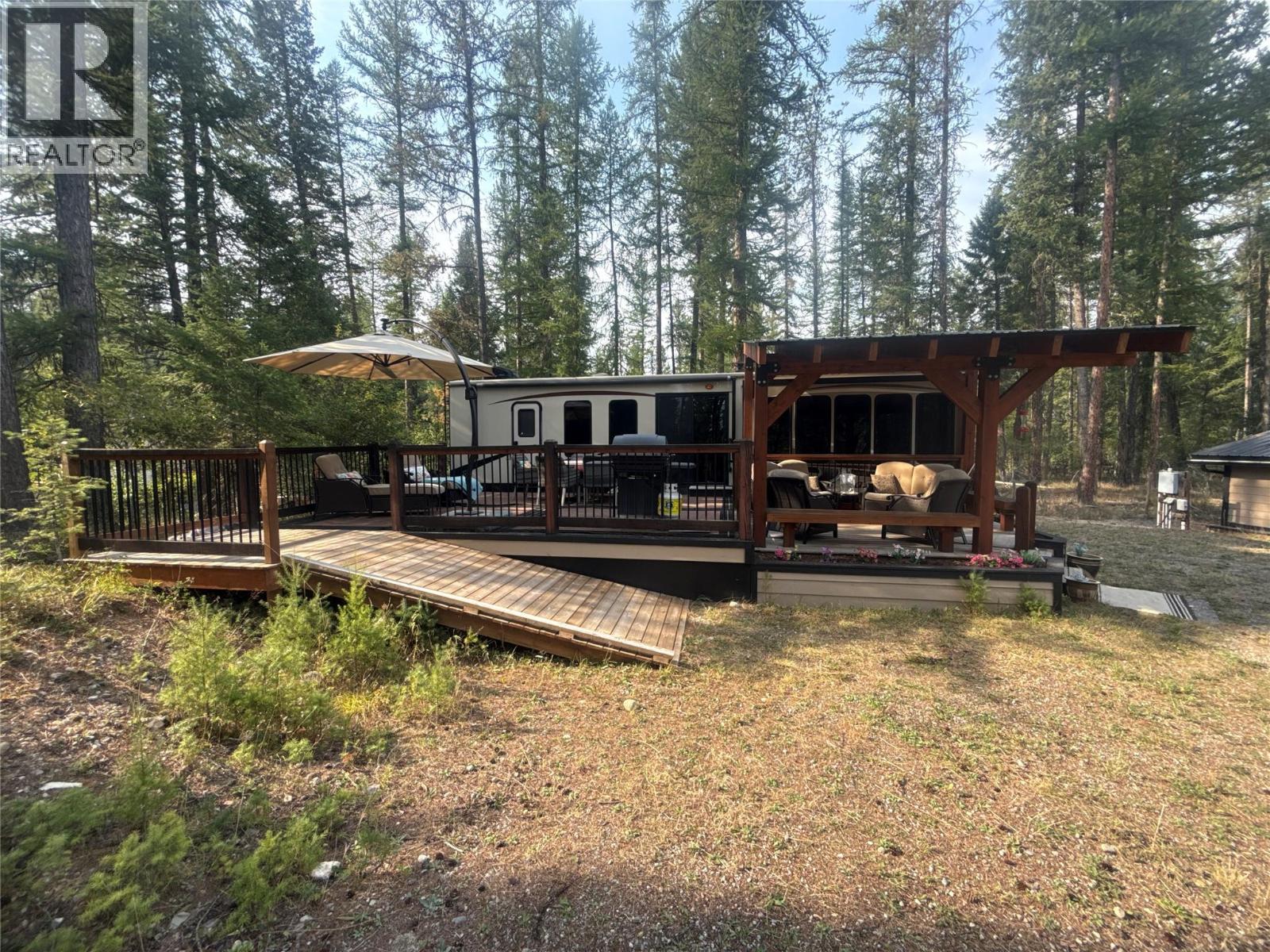 6729 Audia Road, Jaffray, British Columbia  V0B 1T0 - Photo 1 - 10399204