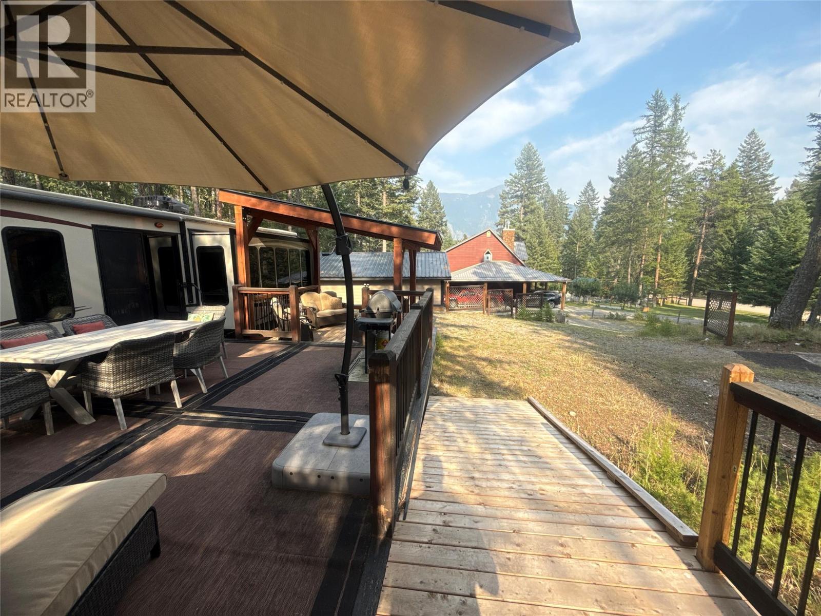 6729 Audia Road, Jaffray, British Columbia  V0B 1T0 - Photo 10 - 10399204