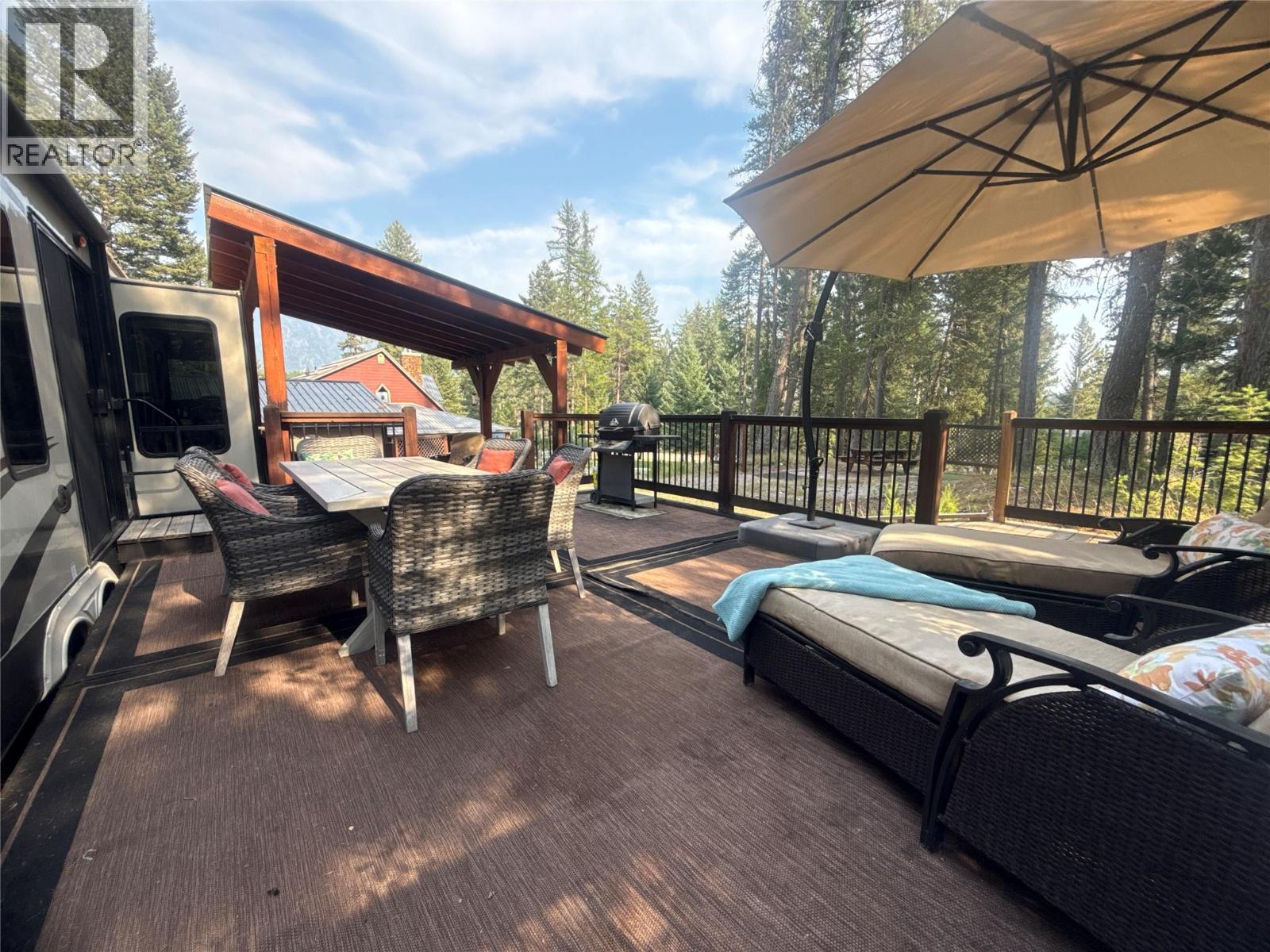 6729 Audia Road, Jaffray, British Columbia  V0B 1T0 - Photo 11 - 10399204