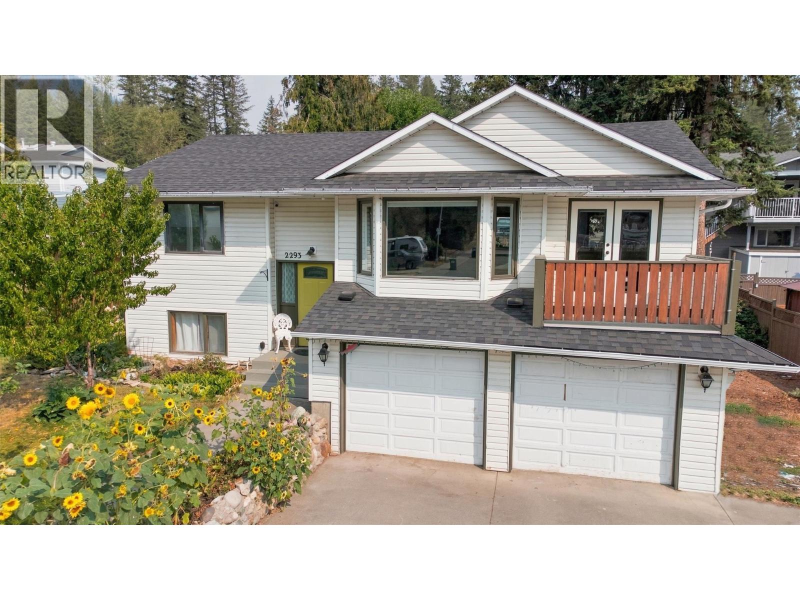 2293 Catt Avenue, Lumby, British Columbia  V0E 2G0 - Photo 2 - 10399154