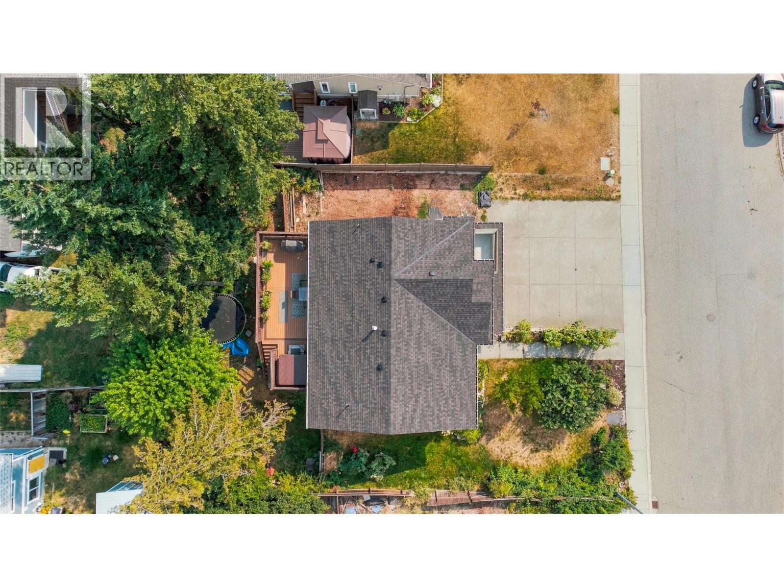 2293 Catt Avenue, Lumby, British Columbia  V0E 2G0 - Photo 35 - 10399154