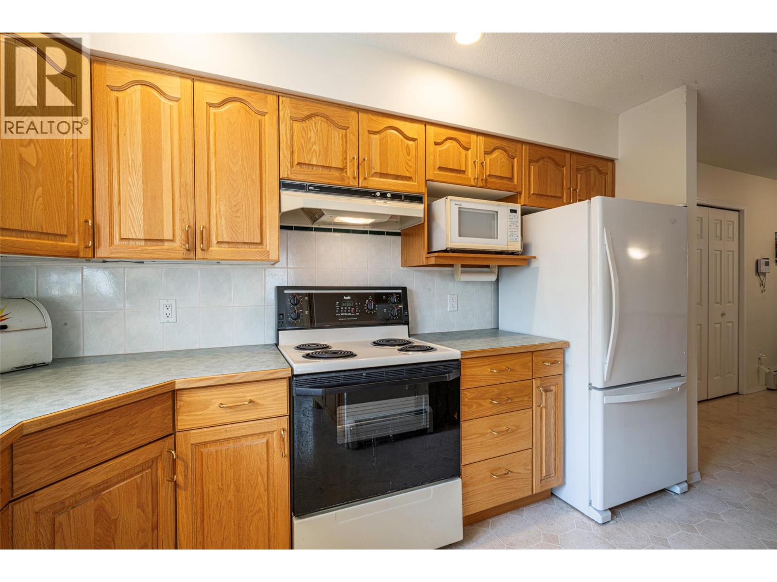 5804 Richfield Drive, Vernon, British Columbia  V1H 1A7 - Photo 15 - 10399099