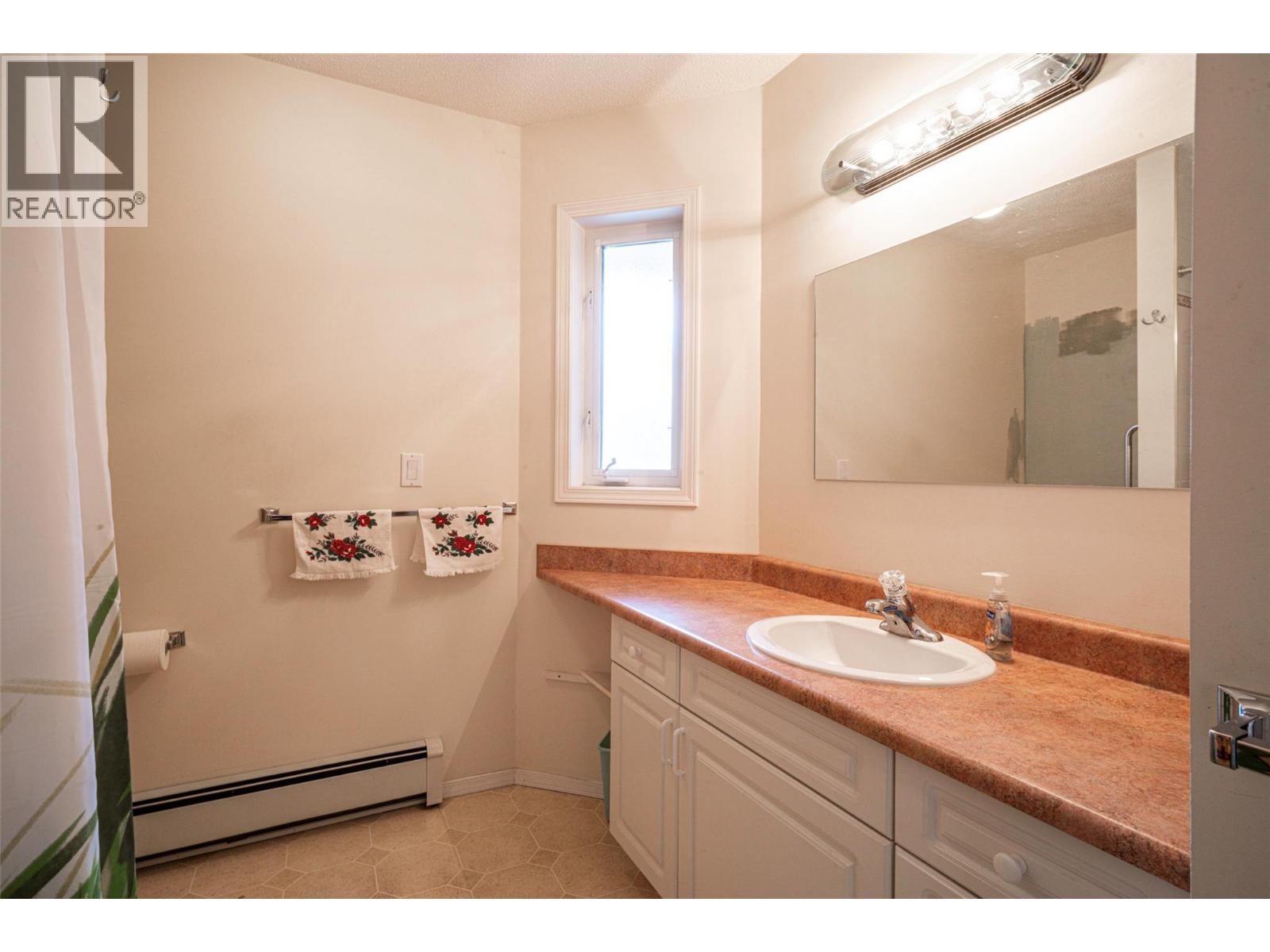 5804 Richfield Drive, Vernon, British Columbia  V1H 1A7 - Photo 29 - 10399099
