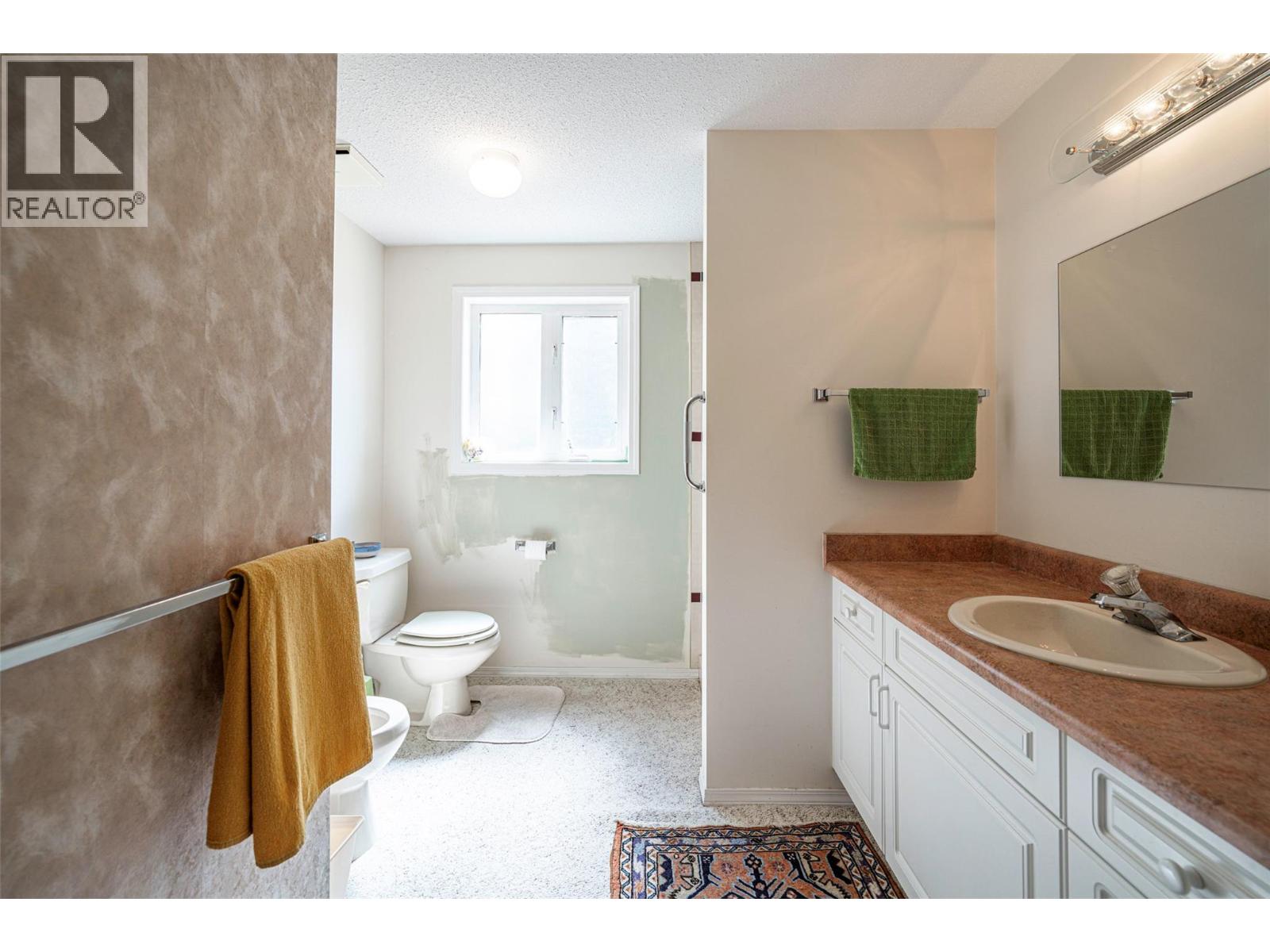 5804 Richfield Drive, Vernon, British Columbia  V1H 1A7 - Photo 46 - 10399099