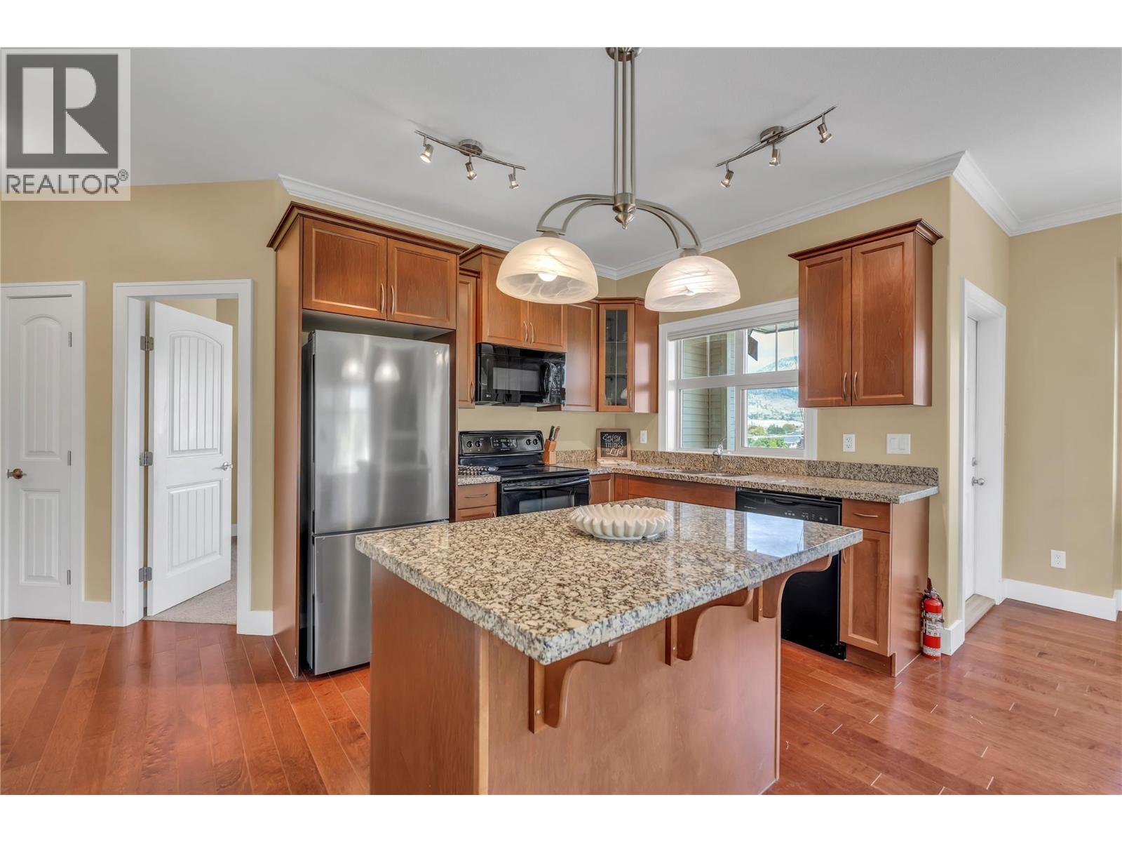 240 Wade Avenue Unit# 401, Penticton, British Columbia  V2A 1T8 - Photo 9 - 10398781