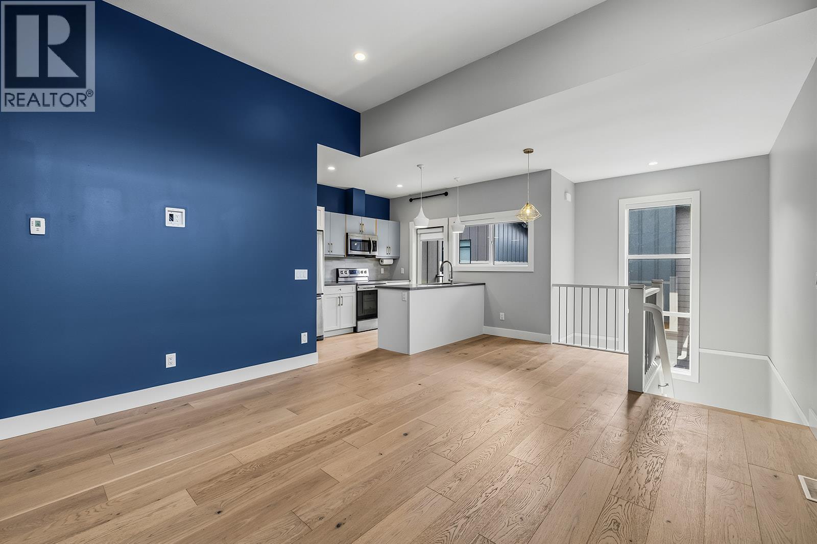 726 Coopland Crescent Unit# 1, Kelowna, British Columbia  V1Y 2V1 - Photo 6 - 10399113
