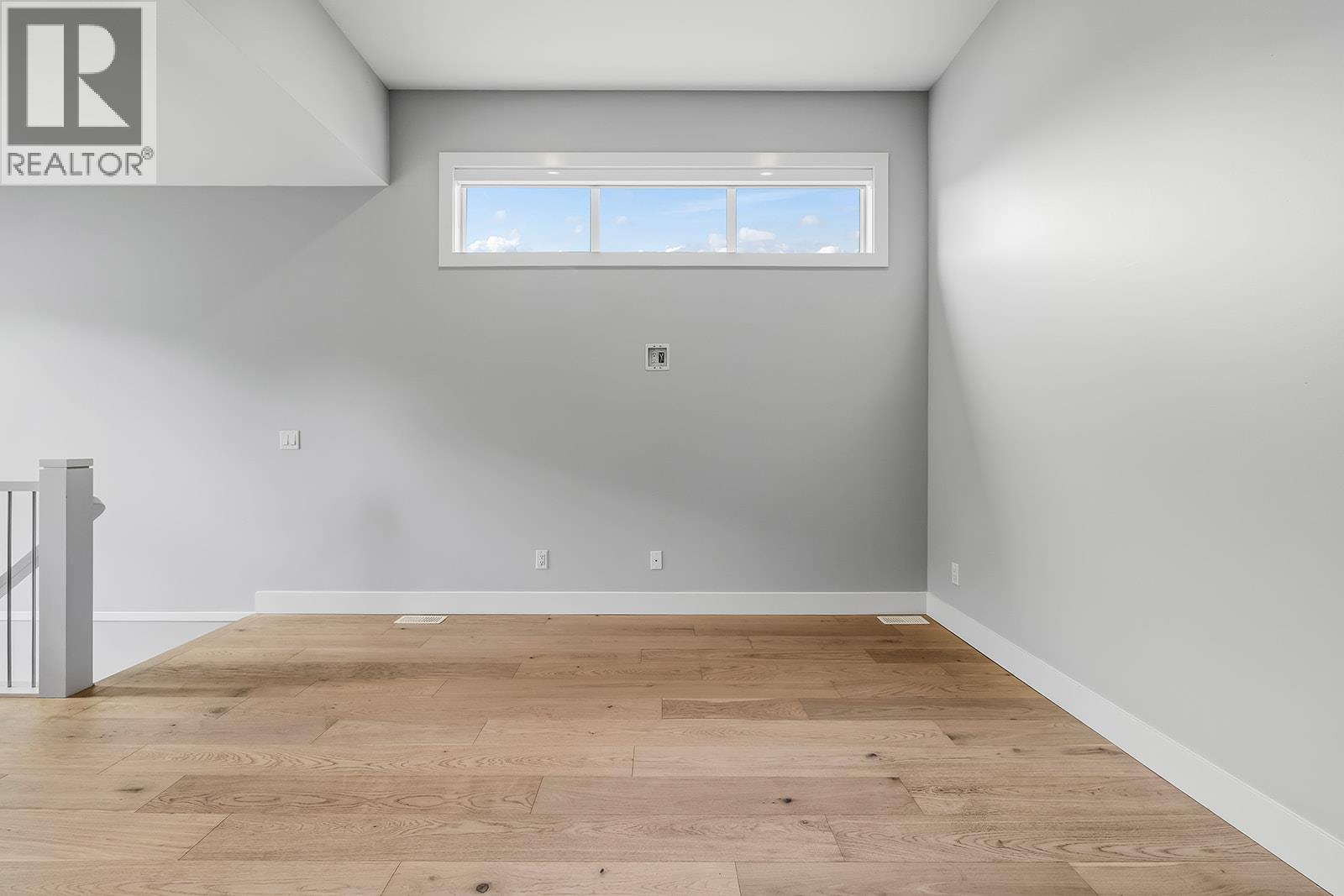 726 Coopland Crescent Unit# 1, Kelowna, British Columbia  V1Y 2V1 - Photo 8 - 10399113