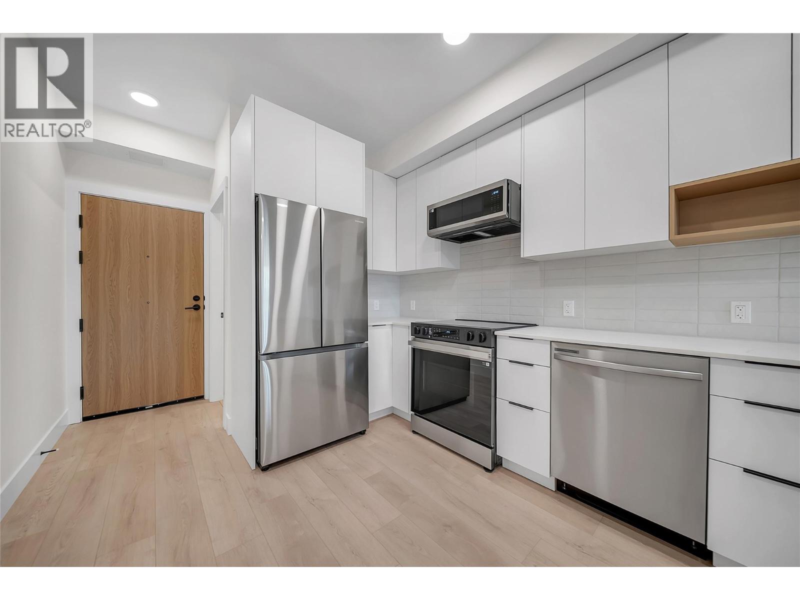 620 Coronation Avenue Unit# 502, Kelowna, British Columbia  V1Y 7A5 - Photo 4 - 10398805