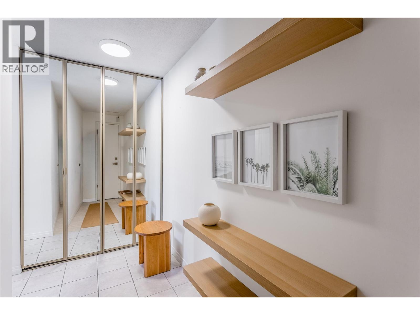 737 Leon Avenue Unit# 303, Kelowna, British Columbia  V1Y 8L6 - Photo 3 - 10398684