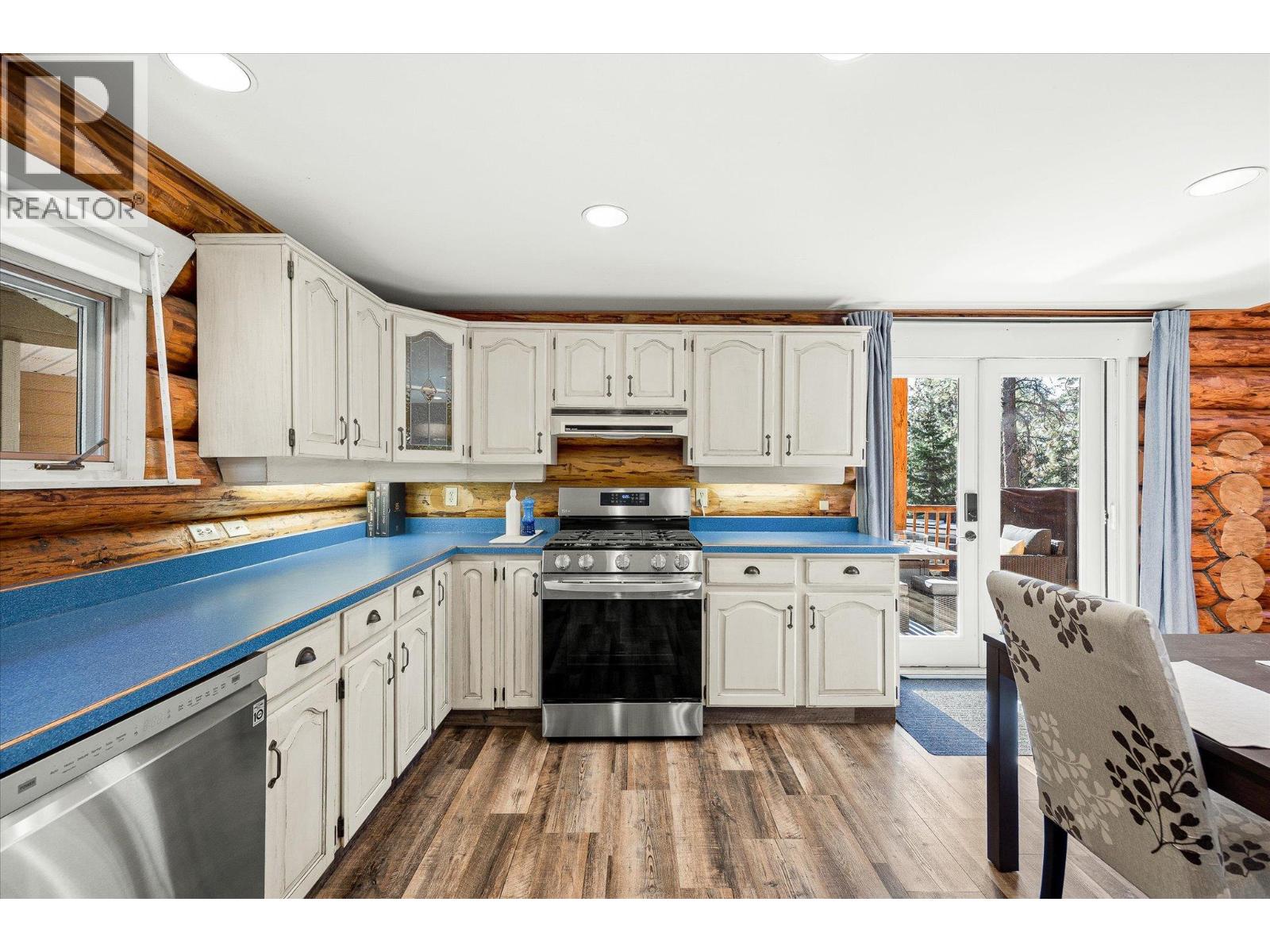 1725 Keloka Drive, West Kelowna, British Columbia  V1Z 2Y3 - Photo 9 - 10398394