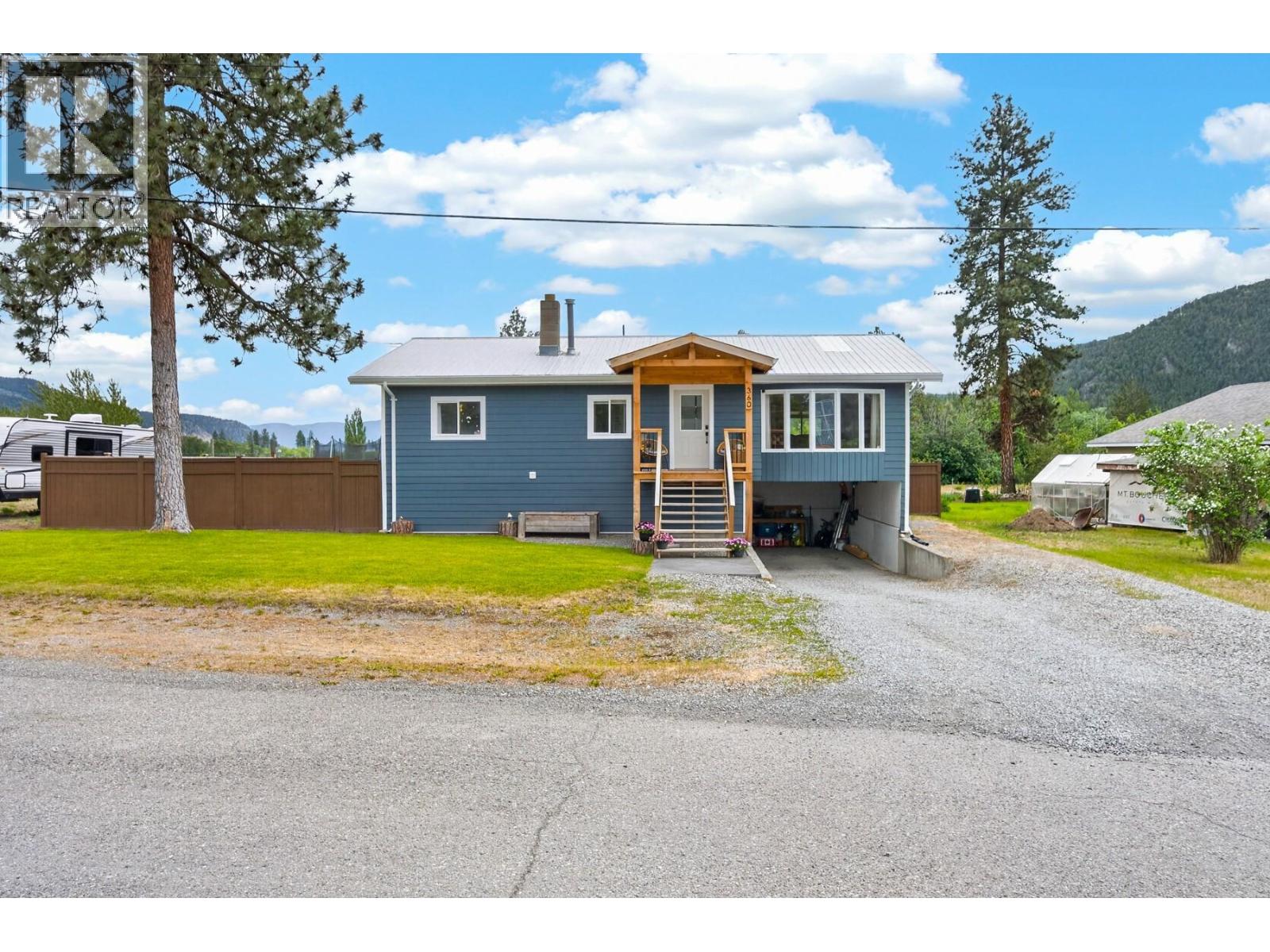 360 Gray Avenue, Merritt, British Columbia  V0K 1Y0 - Photo 1 - 10399295