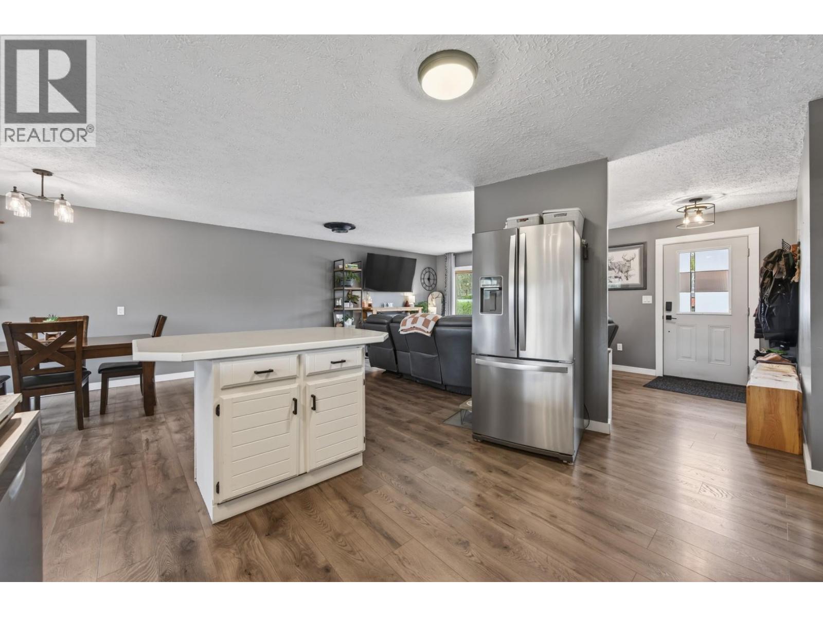 360 Gray Avenue, Merritt, British Columbia  V0K 1Y0 - Photo 14 - 10399295