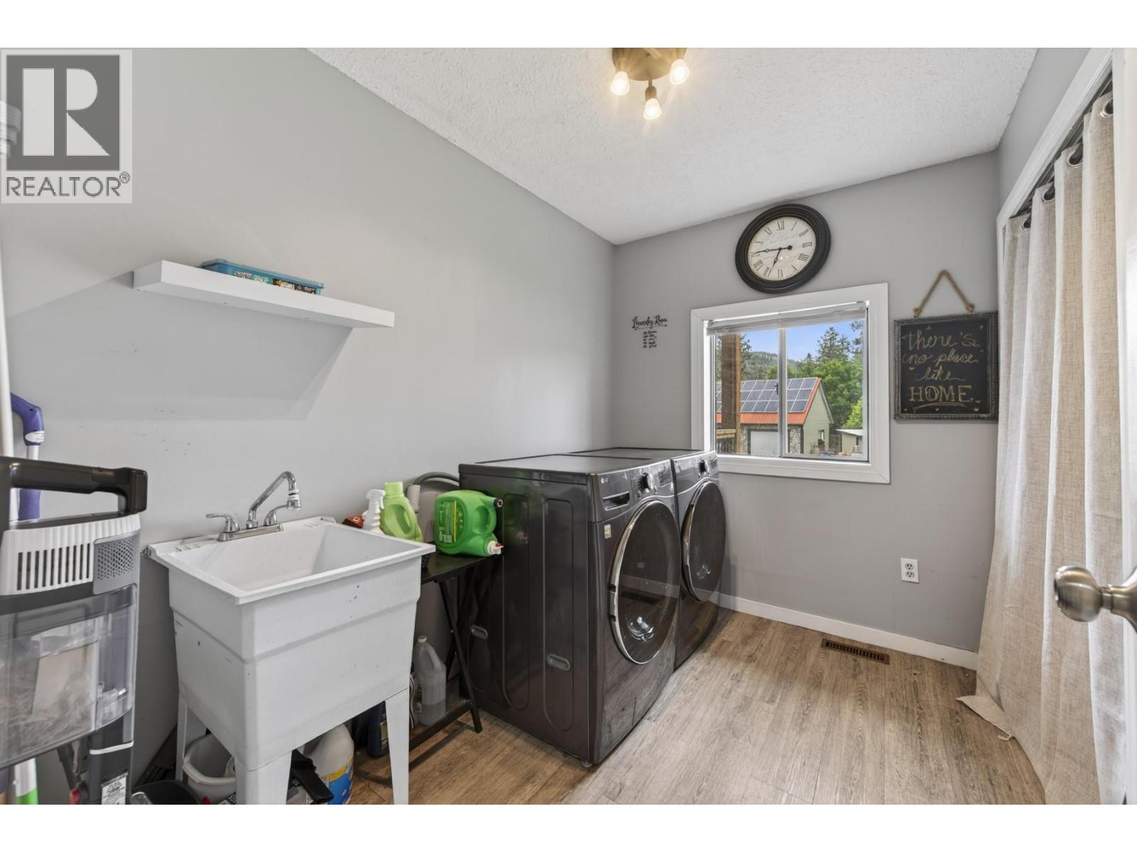 360 Gray Avenue, Merritt, British Columbia  V0K 1Y0 - Photo 28 - 10399295
