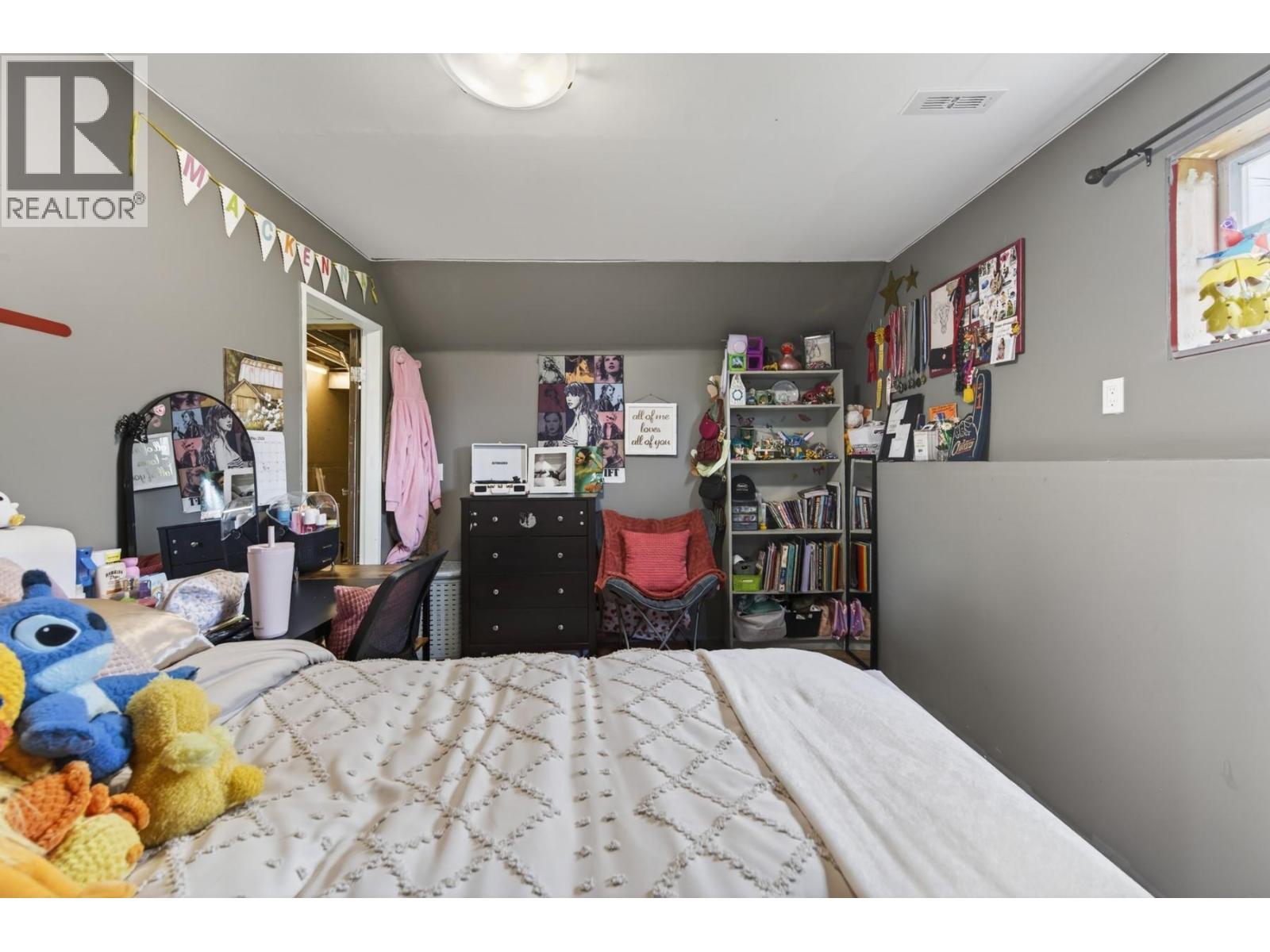 360 Gray Avenue, Merritt, British Columbia  V0K 1Y0 - Photo 34 - 10399295