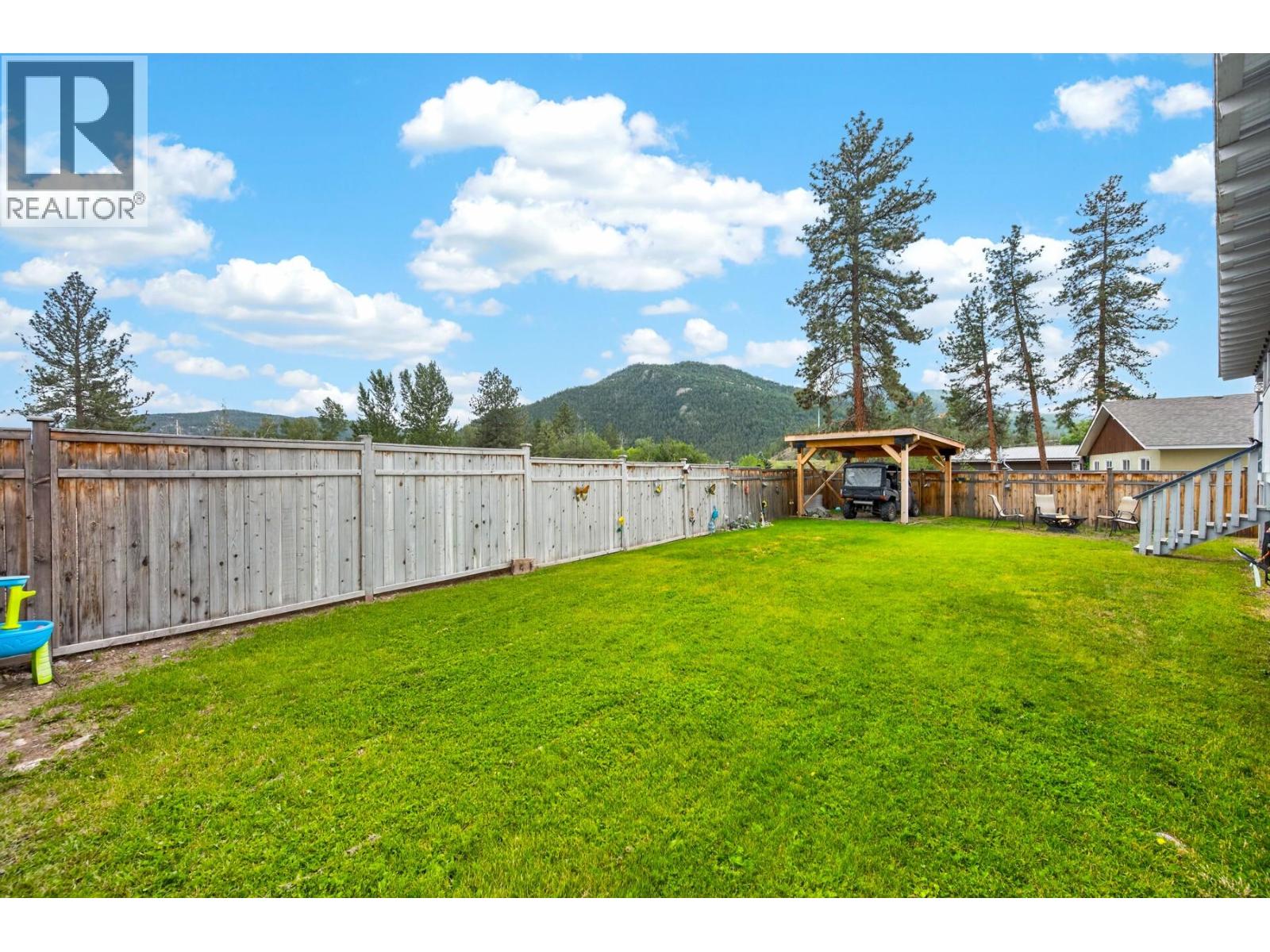 360 Gray Avenue, Merritt, British Columbia  V0K 1Y0 - Photo 37 - 10399295