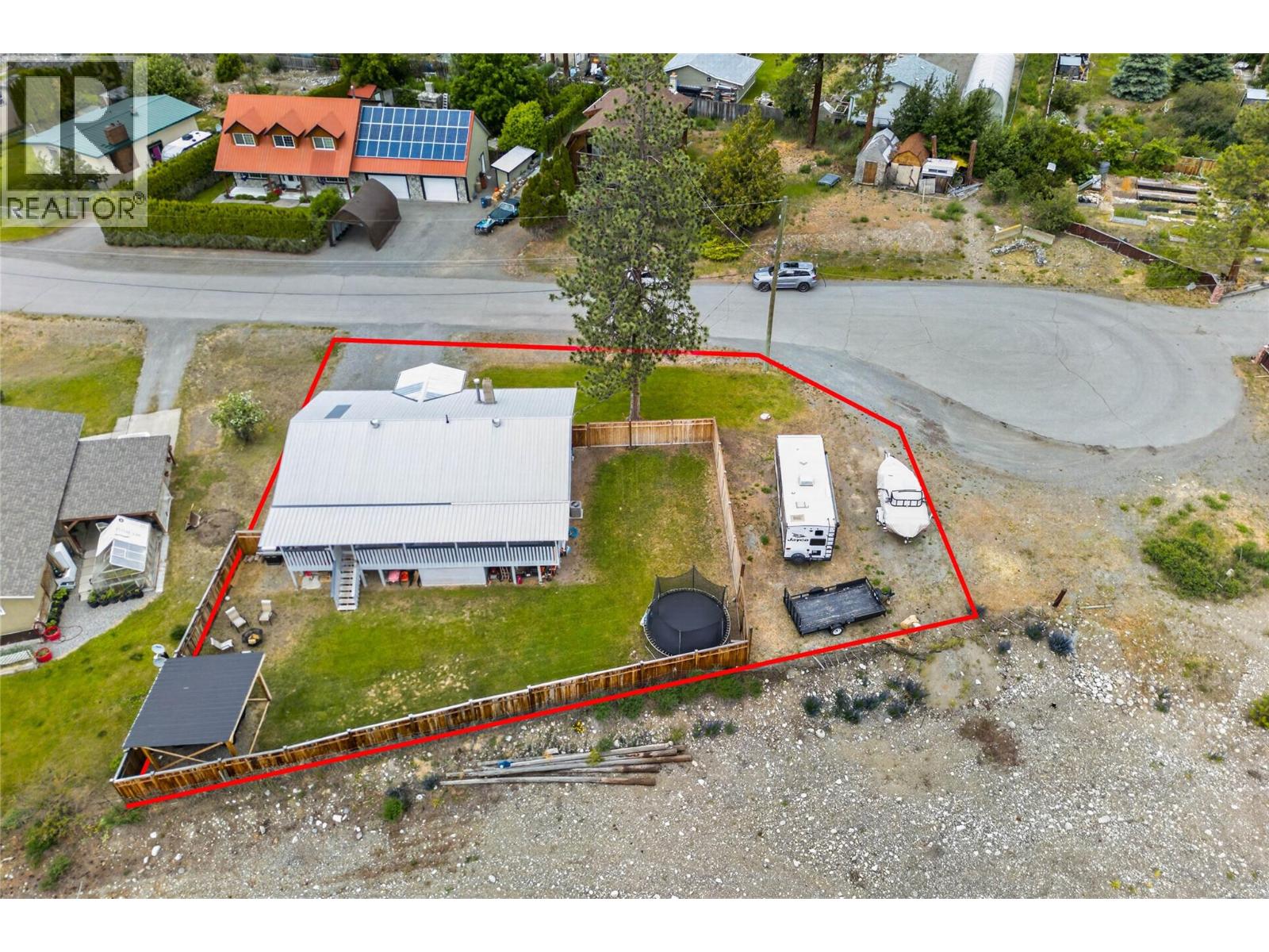 360 Gray Avenue, Merritt, British Columbia  V0K 1Y0 - Photo 4 - 10399295